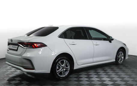 Toyota Corolla, 2019 год, 1 990 000 рублей, 5 фотография