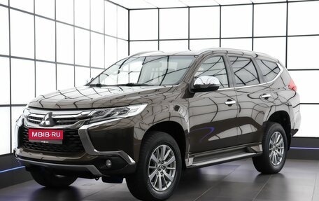 Mitsubishi Pajero Sport III рестайлинг, 2017 год, 2 970 000 рублей, 1 фотография