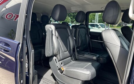 Mercedes-Benz V-Класс, 2018 год, 3 800 000 рублей, 15 фотография
