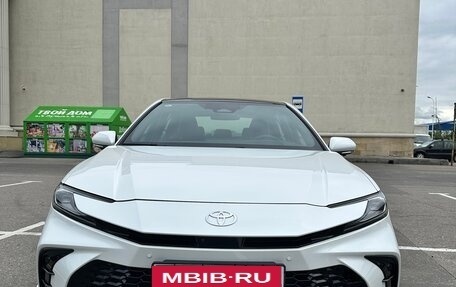 Toyota Camry, 2025 год, 4 300 000 рублей, 2 фотография