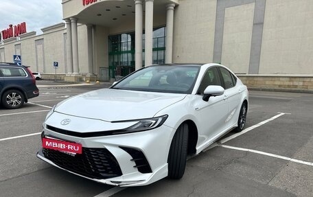 Toyota Camry, 2025 год, 4 300 000 рублей, 3 фотография