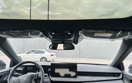 Toyota Camry, 2025 год, 4 300 000 рублей, 10 фотография