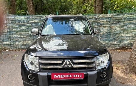 Mitsubishi Pajero IV, 2007 год, 2 500 000 рублей, 2 фотография