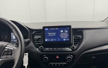 Hyundai Solaris II рестайлинг, 2022 год, 1 879 900 рублей, 15 фотография