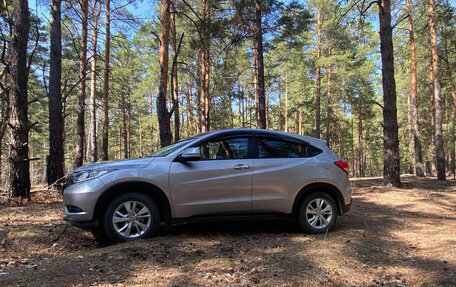 Honda Vezel, 2016 год, 1 250 000 рублей, 4 фотография