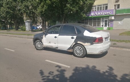 Volkswagen Polo VI (EU Market), 2015 год, 320 000 рублей, 5 фотография