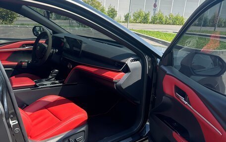 Toyota Camry, 2024 год, 3 800 000 рублей, 4 фотография