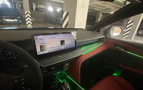 Toyota Camry, 2024 год, 3 800 000 рублей, 10 фотография
