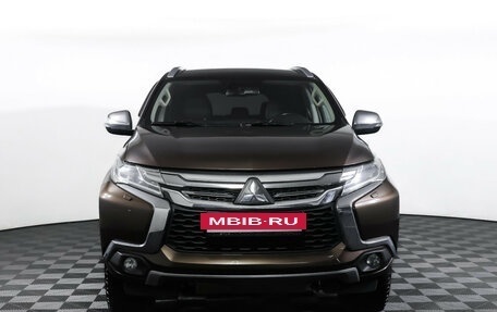 Mitsubishi Pajero Sport III рестайлинг, 2018 год, 2 990 000 рублей, 2 фотография
