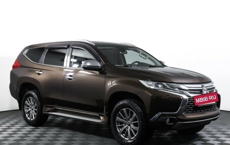 Mitsubishi Pajero Sport III рестайлинг, 2018 год, 2 990 000 рублей, 3 фотография