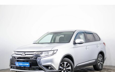 Mitsubishi Outlander III рестайлинг 3, 2017 год, 1 899 000 рублей, 3 фотография