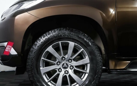 Mitsubishi Pajero Sport III рестайлинг, 2018 год, 2 990 000 рублей, 24 фотография