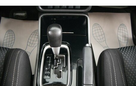 Mitsubishi Outlander III рестайлинг 3, 2017 год, 1 899 000 рублей, 19 фотография