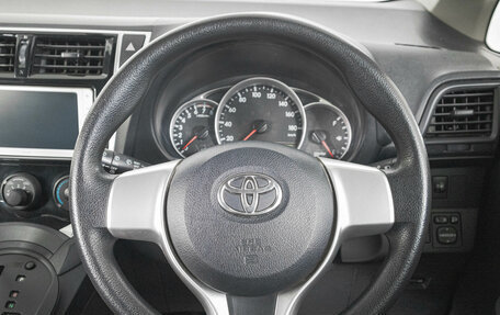 Toyota Ractis II, 2014 год, 949 000 рублей, 14 фотография