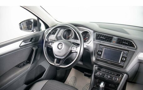 Volkswagen Tiguan II, 2017 год, 2 159 000 рублей, 11 фотография