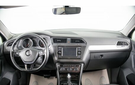 Volkswagen Tiguan II, 2017 год, 2 159 000 рублей, 12 фотография