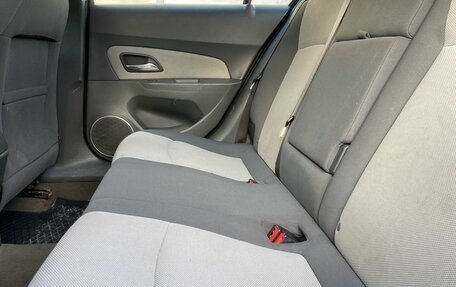 Chevrolet Cruze II, 2010 год, 549 000 рублей, 9 фотография