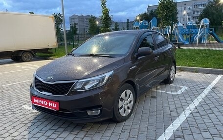 KIA Rio III рестайлинг, 2016 год, 990 000 рублей, 1 фотография