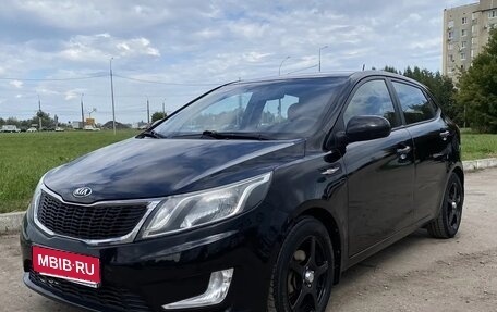 KIA Rio III рестайлинг, 2015 год, 980 000 рублей, 1 фотография