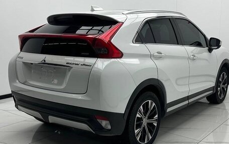 Mitsubishi Eclipse Cross, 2021 год, 2 670 000 рублей, 5 фотография