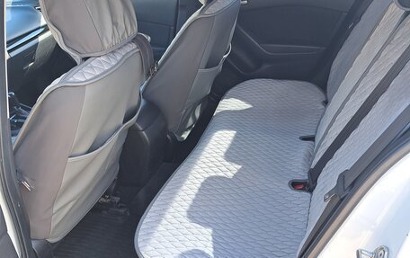 Mazda 3, 2015 год, 1 300 000 рублей, 6 фотография