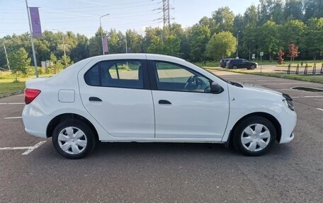 Renault Logan II, 2017 год, 560 000 рублей, 3 фотография