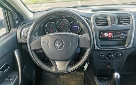 Renault Logan II, 2017 год, 560 000 рублей, 15 фотография