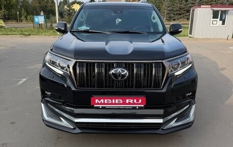 Toyota Land Cruiser Prado 150 рестайлинг 2, 2022 год, 6 200 000 рублей, 7 фотография