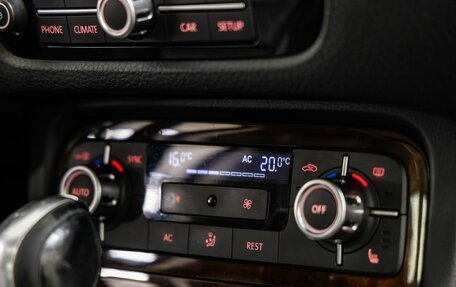 Volkswagen Touareg III, 2013 год, 1 750 000 рублей, 20 фотография