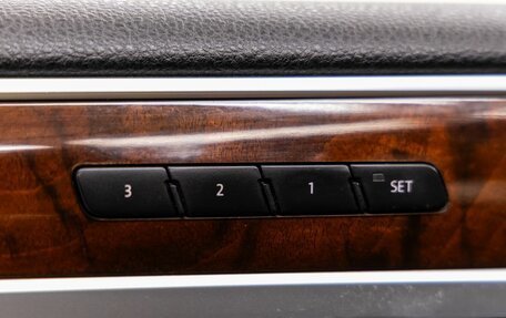Volkswagen Touareg III, 2013 год, 1 750 000 рублей, 25 фотография