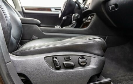 Volkswagen Touareg III, 2013 год, 1 750 000 рублей, 36 фотография