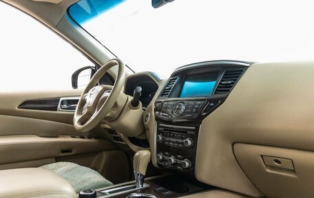 Nissan Pathfinder, 2015 год, 1 448 000 рублей, 36 фотография