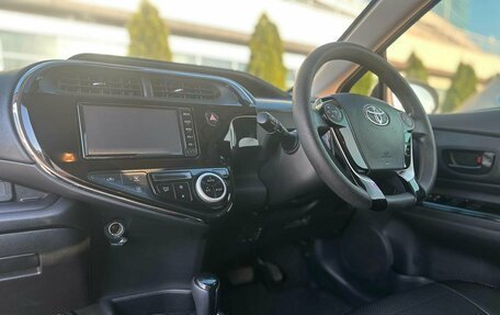 Toyota Aqua I, 2018 год, 1 125 000 рублей, 8 фотография