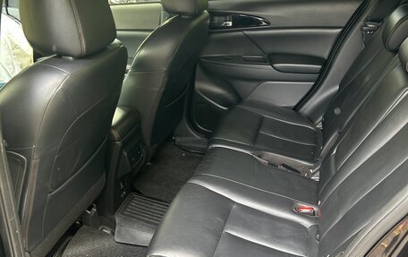Mitsubishi Eclipse Cross, 2018 год, 900 000 рублей, 6 фотография