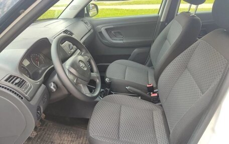 Skoda Fabia II, 2013 год, 430 000 рублей, 19 фотография