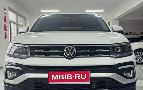 Volkswagen T-Cross I, 2022 год, 1 890 000 рублей, 2 фотография