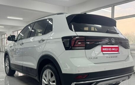 Volkswagen T-Cross I, 2022 год, 1 890 000 рублей, 3 фотография
