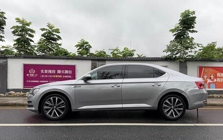 Skoda Superb III рестайлинг, 2022 год, 2 450 800 рублей, 4 фотография