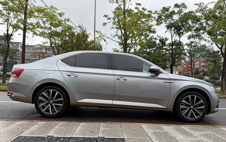 Skoda Superb III рестайлинг, 2022 год, 2 450 800 рублей, 8 фотография