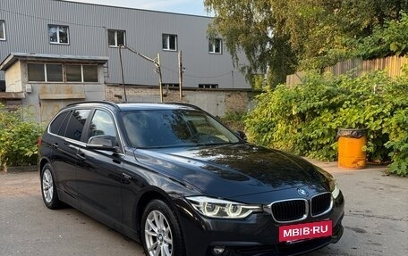 BMW 3 серия, 2017 год, 1 690 000 рублей, 3 фотография