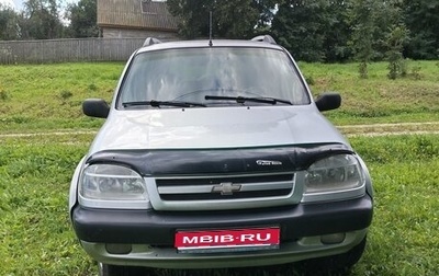 Chevrolet Niva I рестайлинг, 2003 год, 300 000 рублей, 1 фотография