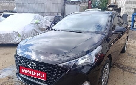 Hyundai Solaris II рестайлинг, 2022 год, 1 500 000 рублей, 2 фотография