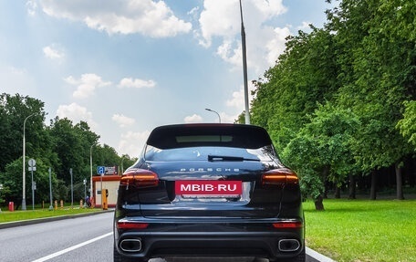 Porsche Cayenne III, 2017 год, 5 950 000 рублей, 2 фотография
