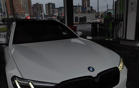 BMW 5 серия, 2021 год, 5 300 000 рублей, 1 фотография