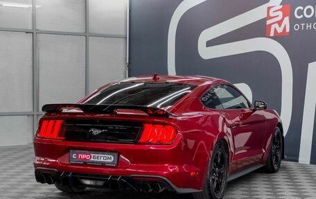 Ford Mustang VI рестайлинг, 2020 год, 3 149 900 рублей, 8 фотография