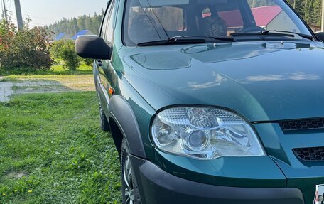Chevrolet Niva I рестайлинг, 2010 год, 515 000 рублей, 3 фотография