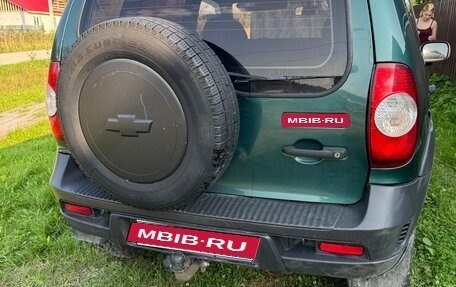 Chevrolet Niva I рестайлинг, 2010 год, 515 000 рублей, 4 фотография