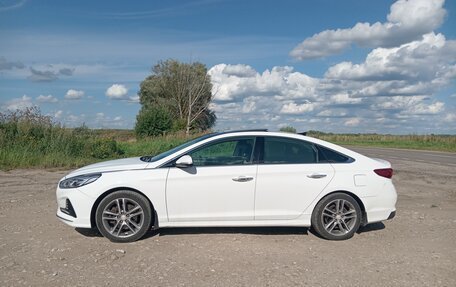 Hyundai Sonata VII, 2018 год, 2 100 000 рублей, 3 фотография