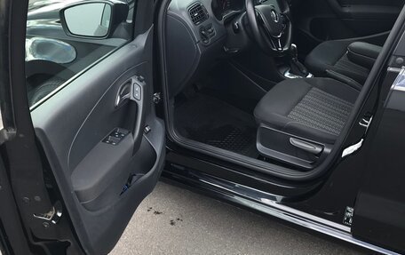 Volkswagen Polo VI (EU Market), 2017 год, 1 350 000 рублей, 13 фотография