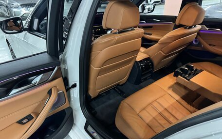 BMW 5 серия, 2021 год, 5 300 000 рублей, 6 фотография